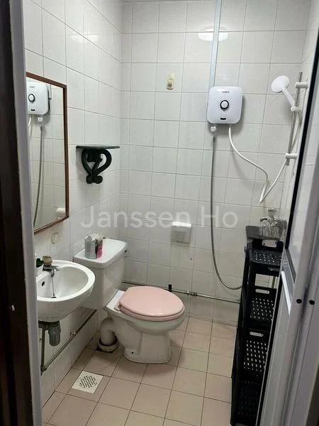 Room (Condo) for Rent in  Parkshore - Image 1